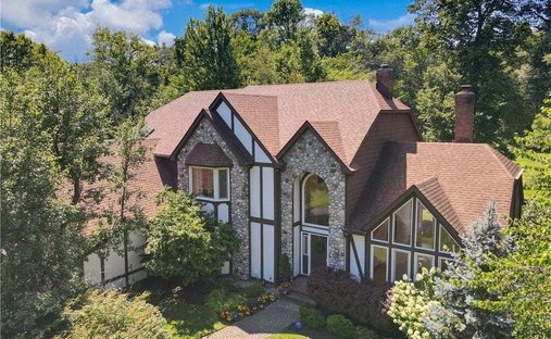 House in Solon, Ohio, United States 1
