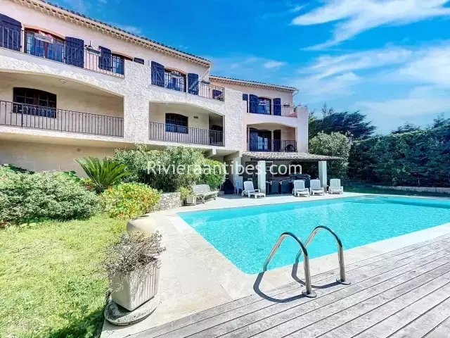 House in Cannes, Provence-Alpes-Côte d'Azur, France 1 - 15675454