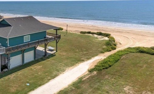 House in Bolivar Peninsula, Texas, United States 1