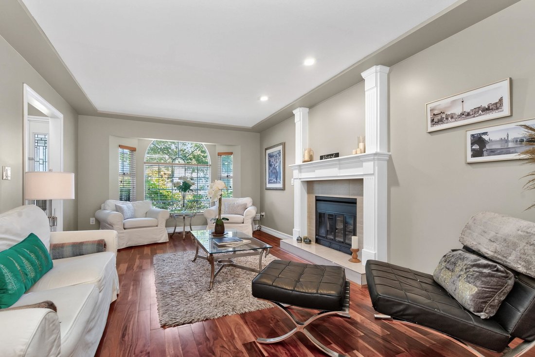 House in Surrey, British Columbia, Canada 2 - 18603850