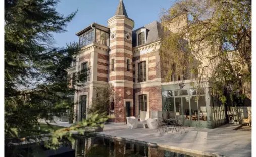 Townhouse in Reine-Mairie, Boulogne-Billancourt, France 1