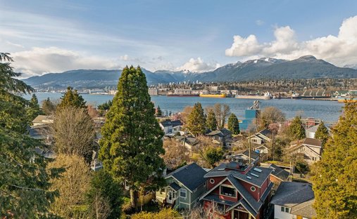 House in Vancouver, British Columbia, Canada 1