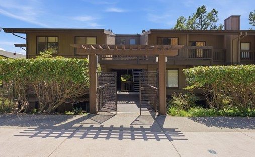 Condo in San Carlos, California, United States 1