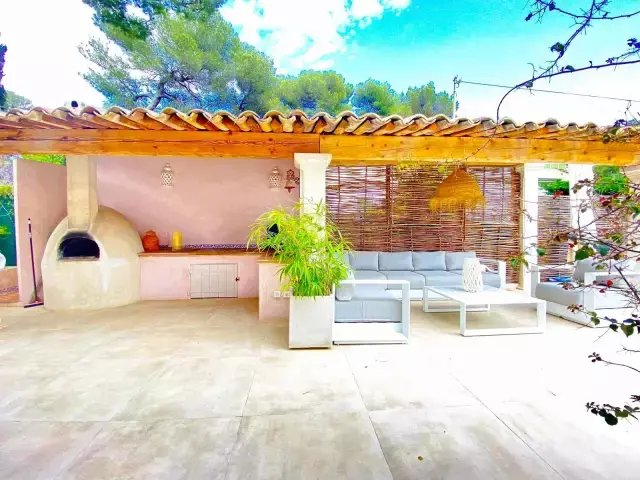 Villa in Maurice Jeanpierre, Le Cannet, France 2 - 16333927