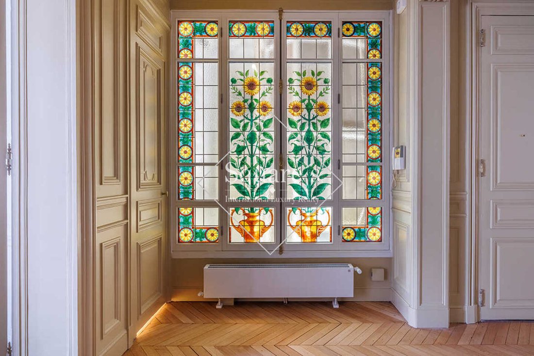 Apartment in Elysées-Madeleine, Paris 8e Arrondissement, Paris 4 - 18622829