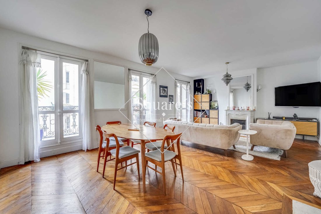 Apartment in Lorette-Martyrs, Paris 9e Arrondissement, Paris 1 - 18622592