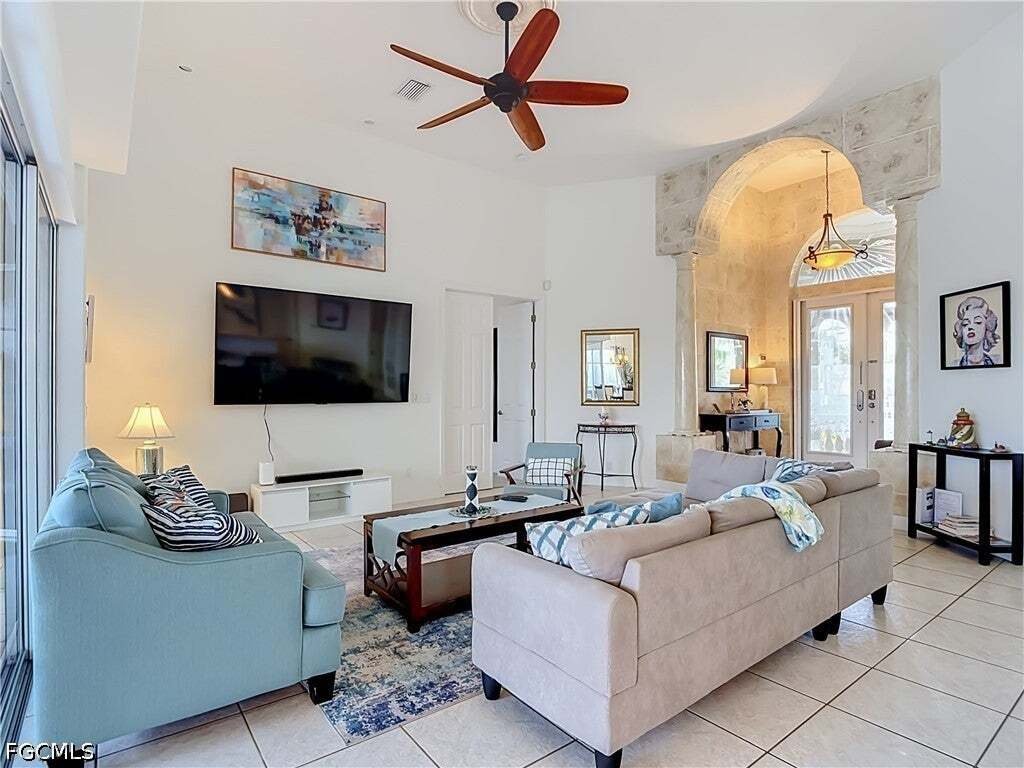 House in Cape Coral, Florida, United States 4 - 18621284