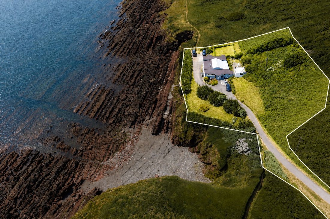 House in Manorbier, Wales 5 - 18615881