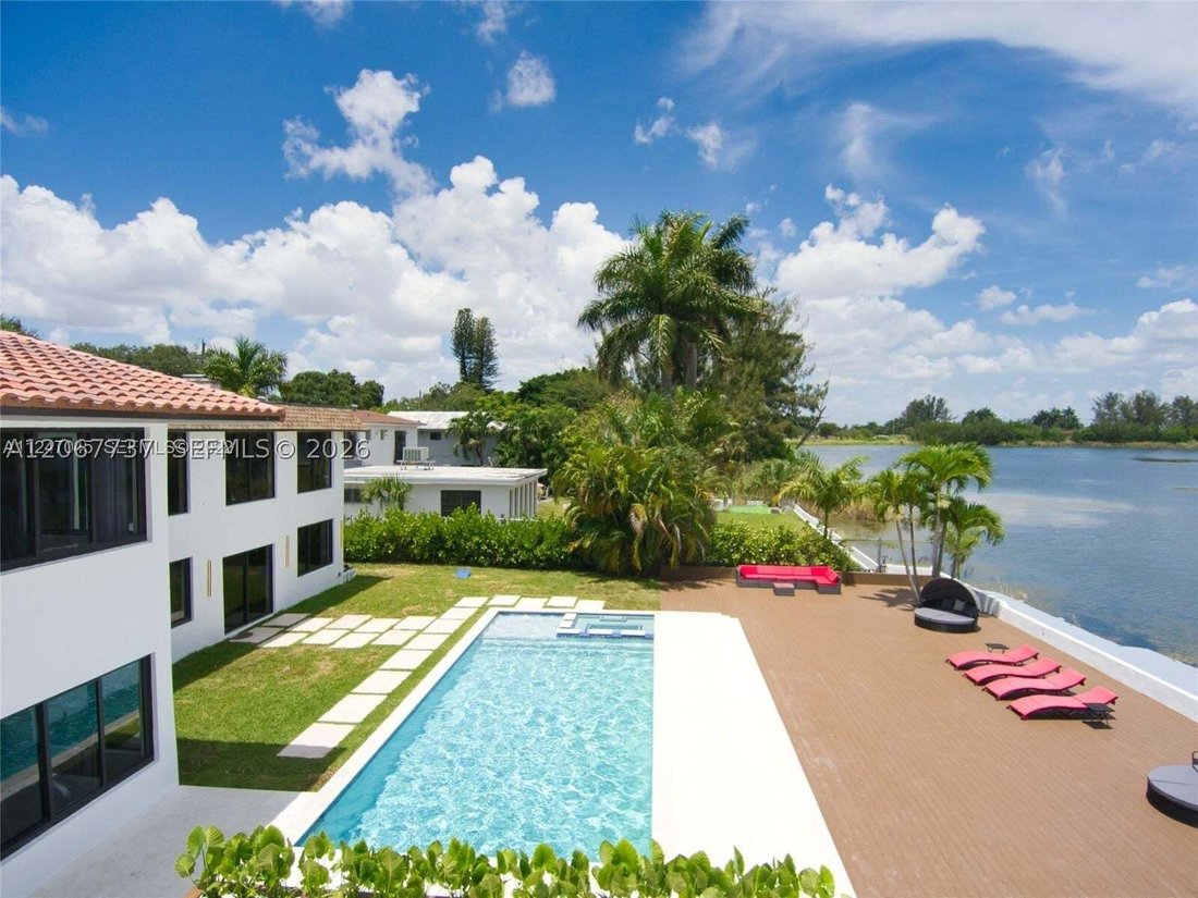 House in Miami, Florida, United States 5 - 18617069
