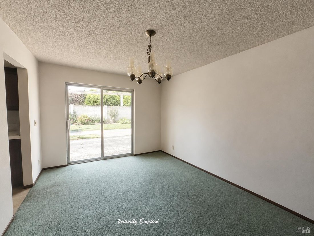 House in Petaluma, California, United States 4 - 18621988