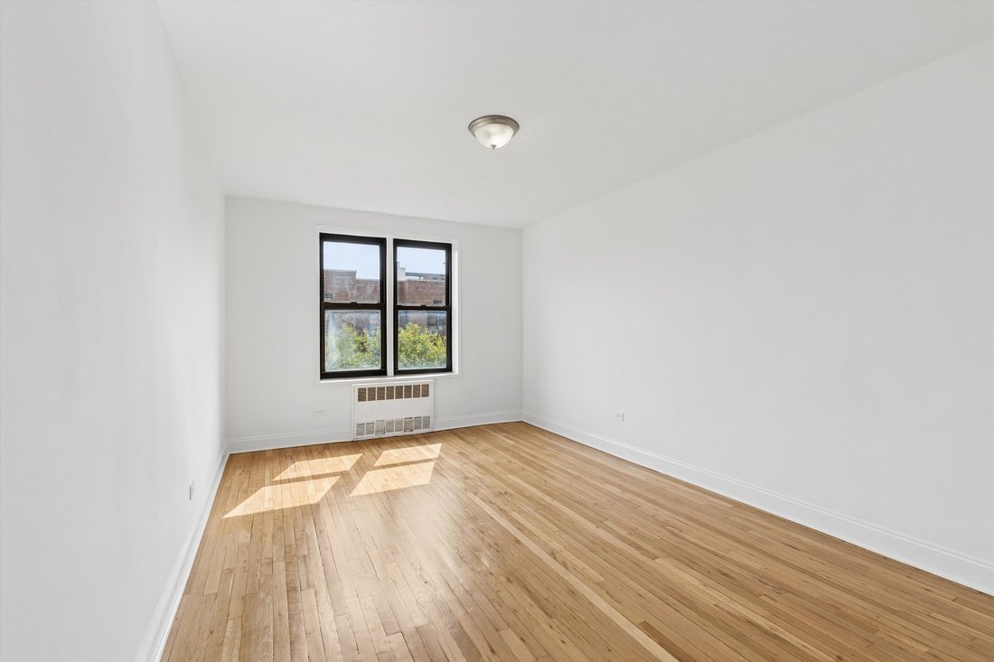 Co Op in New York, New York, United States 4 - 18577766