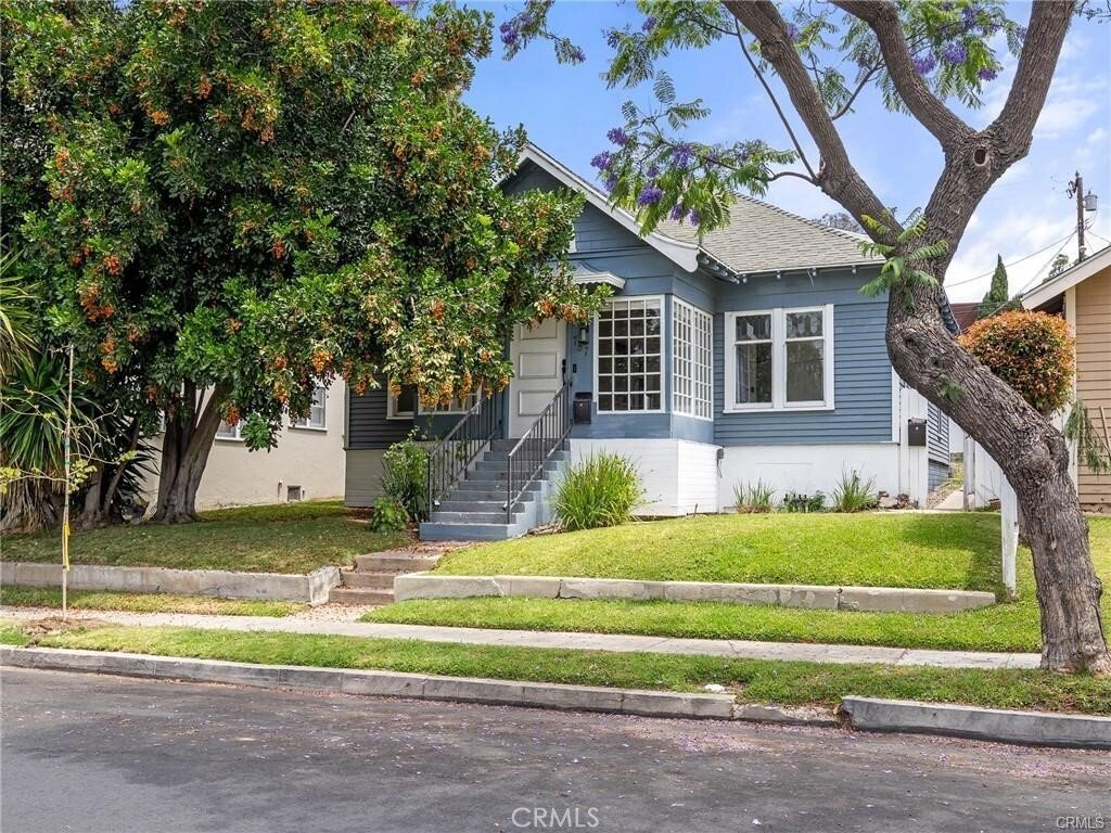 House in Signal Hill, California, United States 3 - 18623891
