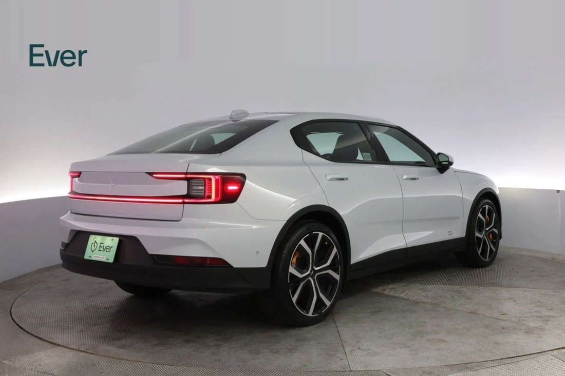 Coupe in San Francisco, CA, United States 3 - 18517901