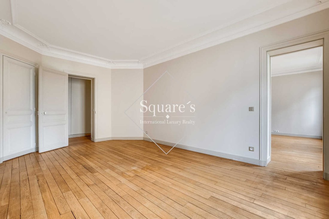 Apartment in La Plaine des Sablons, Neuilly-sur-Seine, France 5 - 18622680
