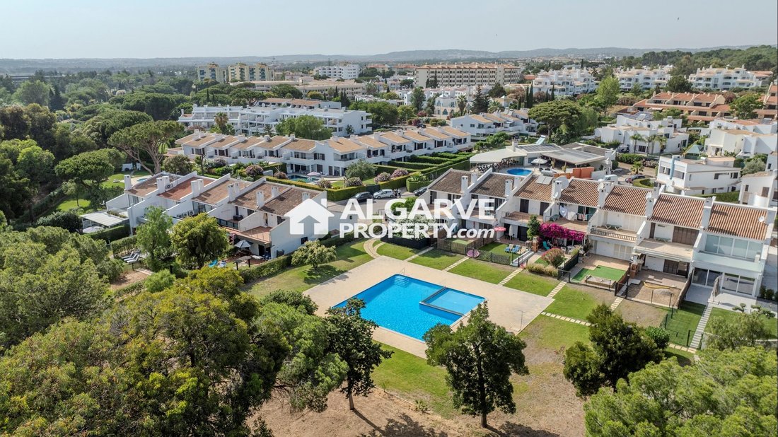 Villa a Vilamoura, Quarteira, Algarve 1 - 18616053