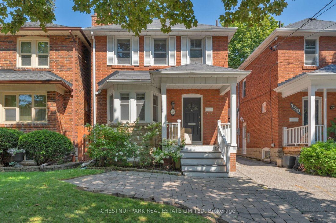 House in Toronto, Ontario, Canada 2 - 18616361