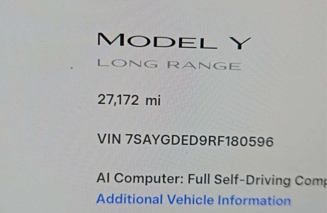 Suv in Newport Beach, CA, United States 3 - 18615870