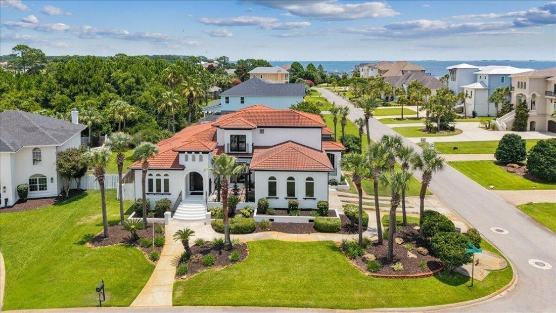 House in Gulf Breeze, Florida, United States 5 - 18619931