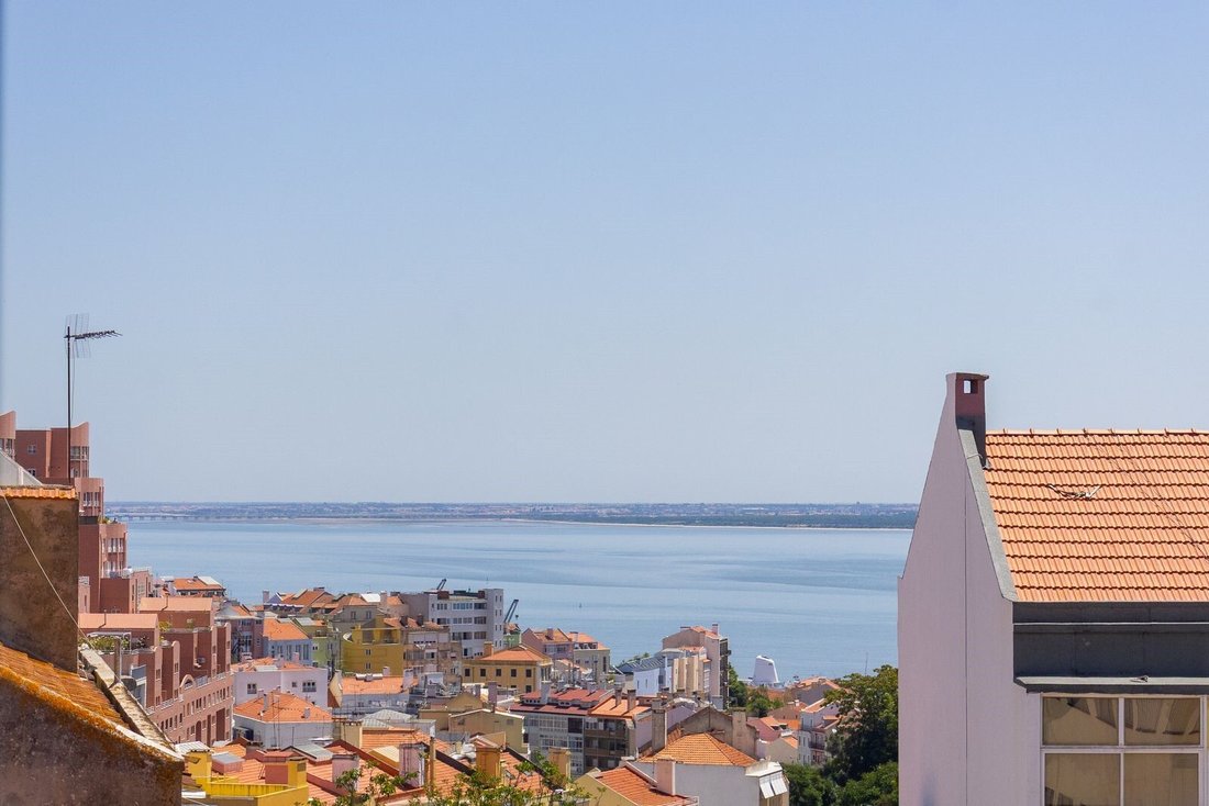 Apartment in Sao Vicente, Lisbon, Portugal 3 - 18592983