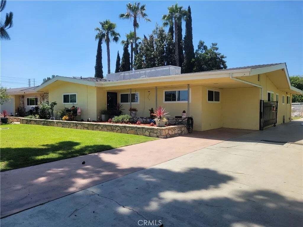 House in Signal Hill, California, United States 2 - 17841451