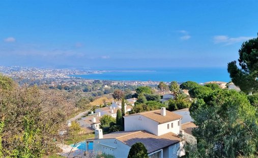 Apartment in Route de Grasse, Villeneuve-Loubet, France 1
