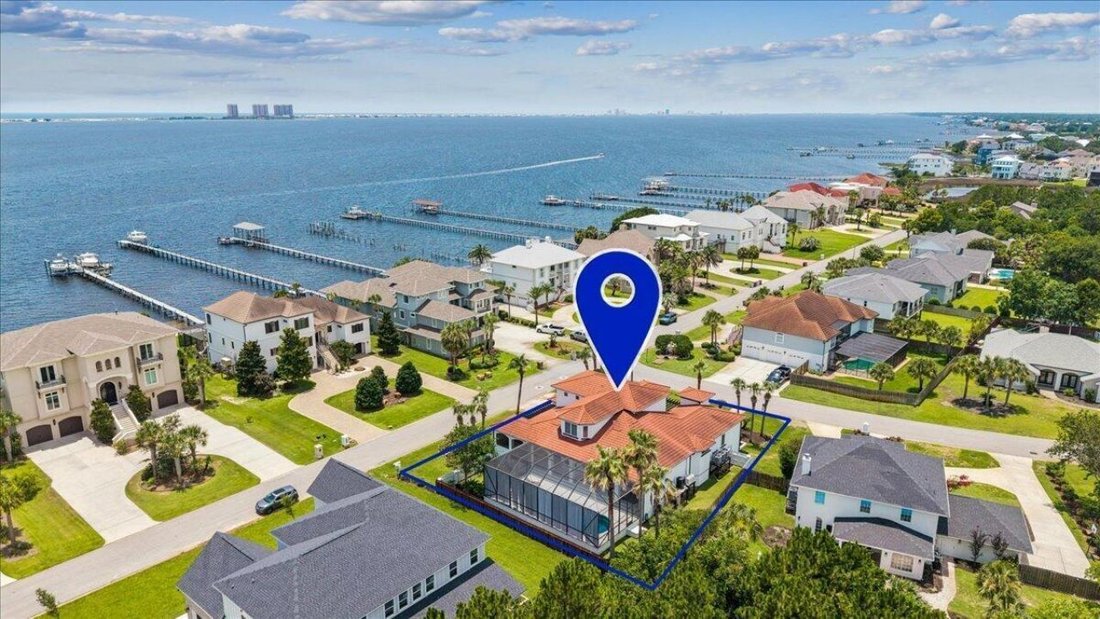 House in Gulf Breeze, Florida, United States 1 - 18619931