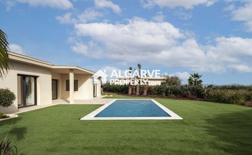 Villa in Montenegro, Algarve, Portugal 1