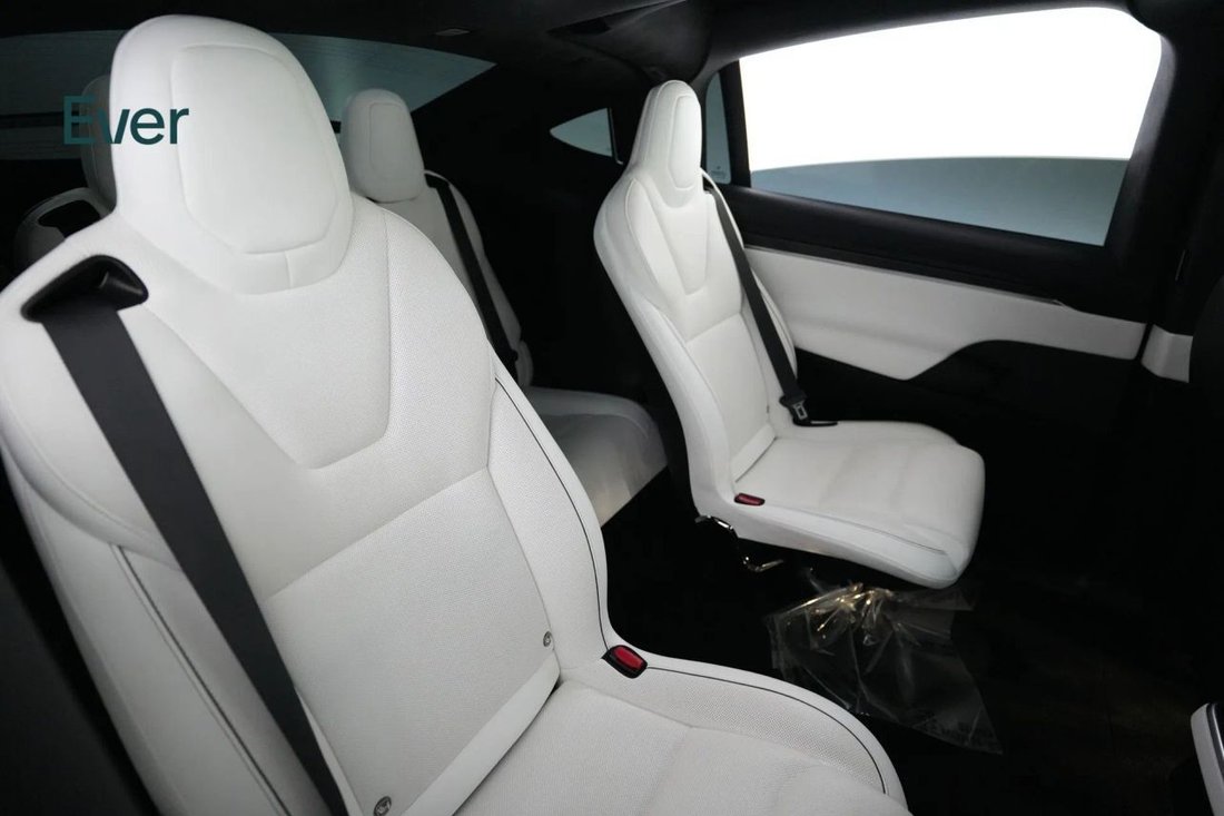Suv in San Francisco, CA, United States 5 - 18432762