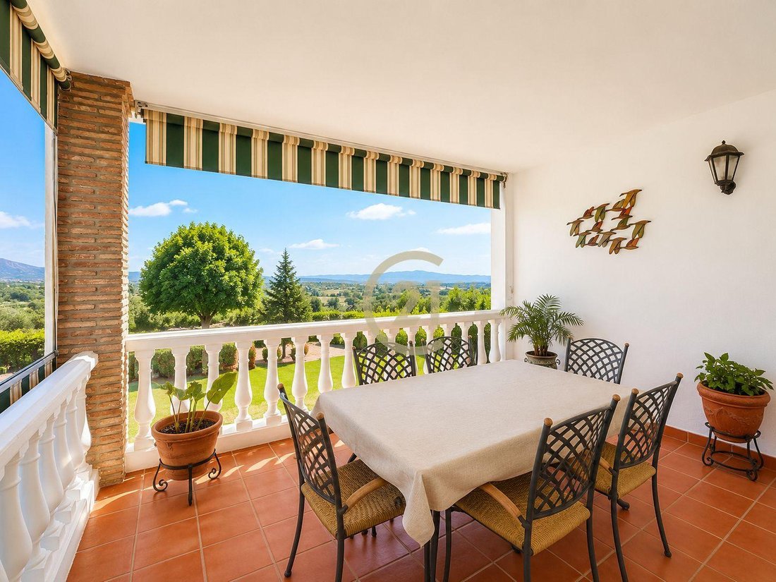 Villa in Alhaurin de la Torre, Andalusia, Spain 2 - 18622505