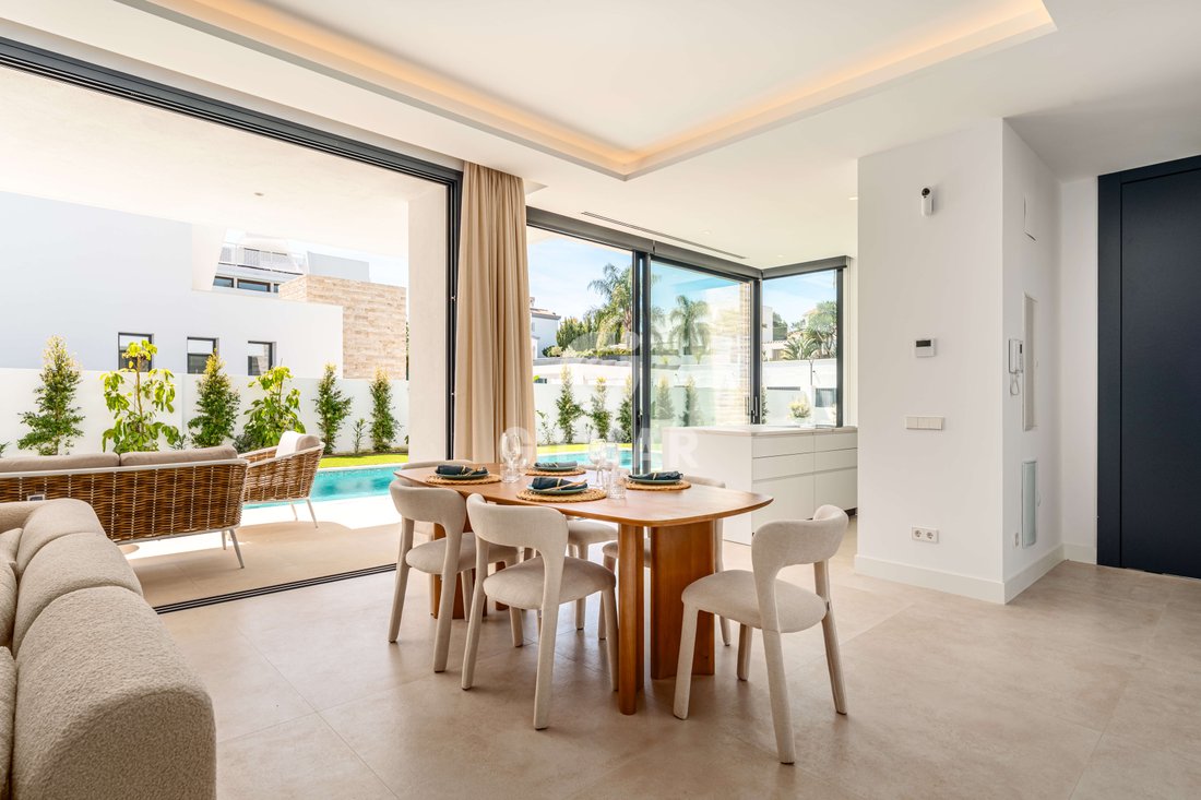 Villa in Estepona, Andalusia, Spain 3 - 18617682