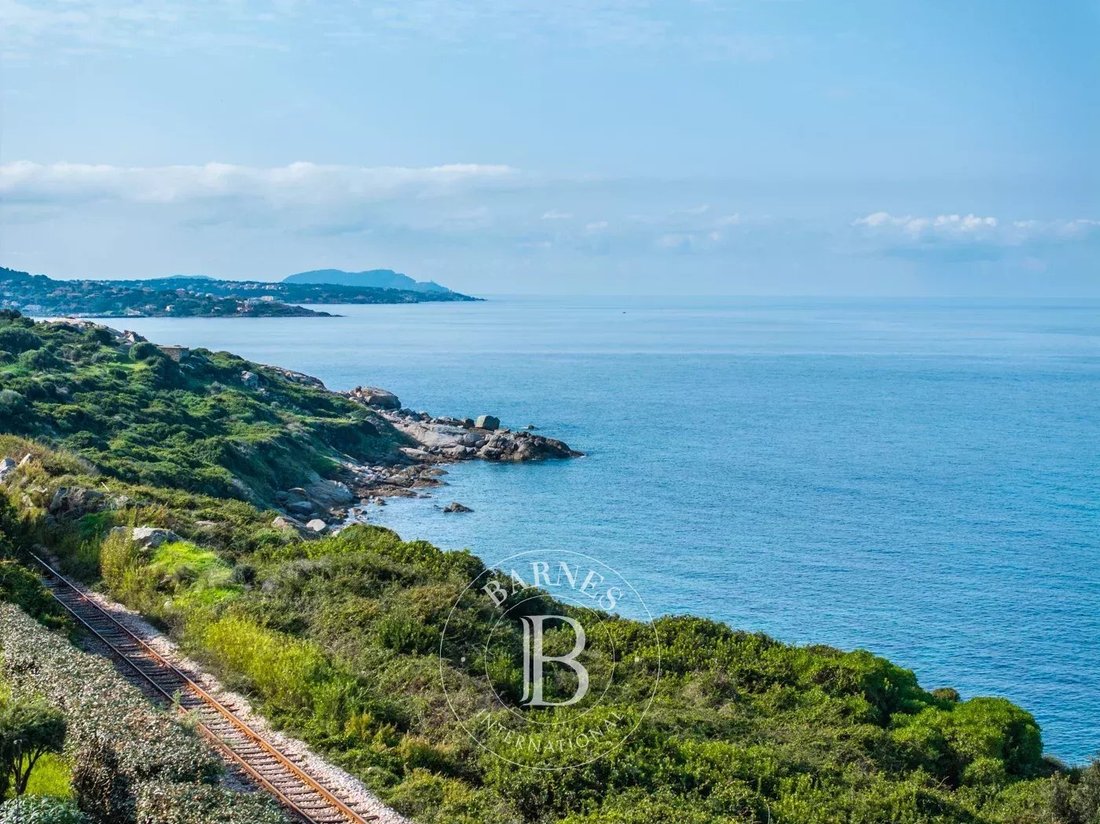 Villa in L'Île-Rousse, Corsica, France 4 - 14855228