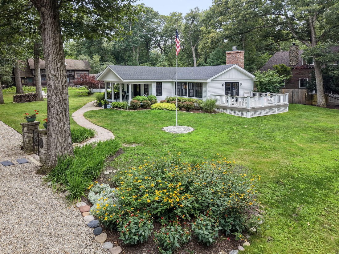 House in Beverly Shores, Indiana, United States 4 - 18620966