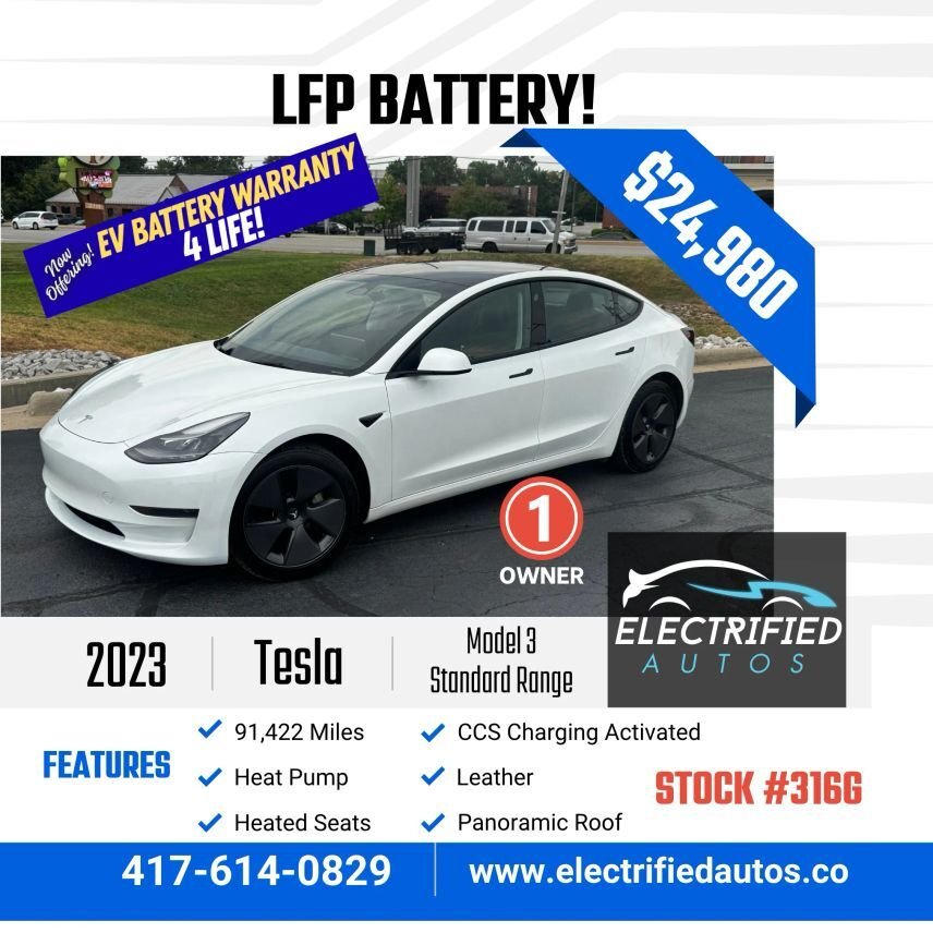 Sedan in Joplin, MO, United States 1 - 18595725