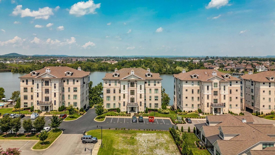 Condo in Gallatin, Tennessee, United States 2 - 18618732