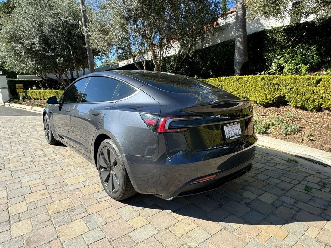 Sedan in Riverside, CA, United States 4 - 18615826