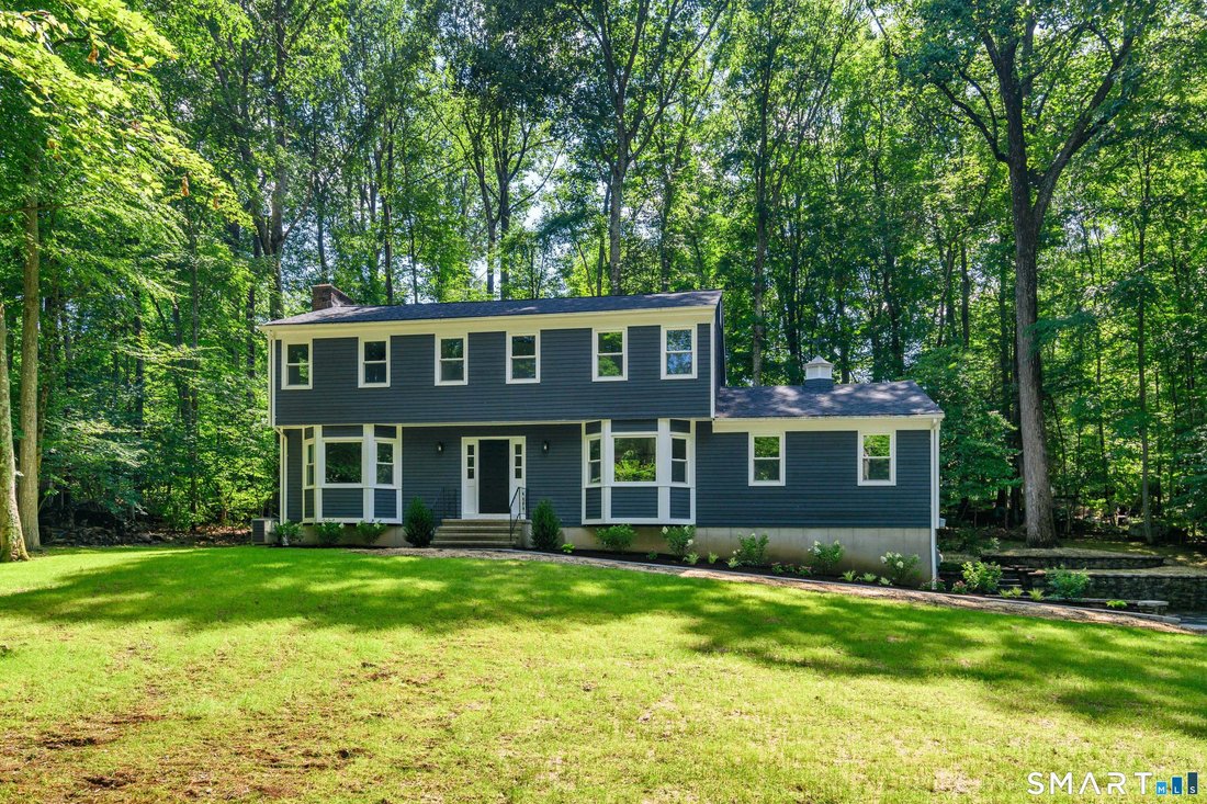 House in Newtown, Connecticut, United States 1 - 18604512