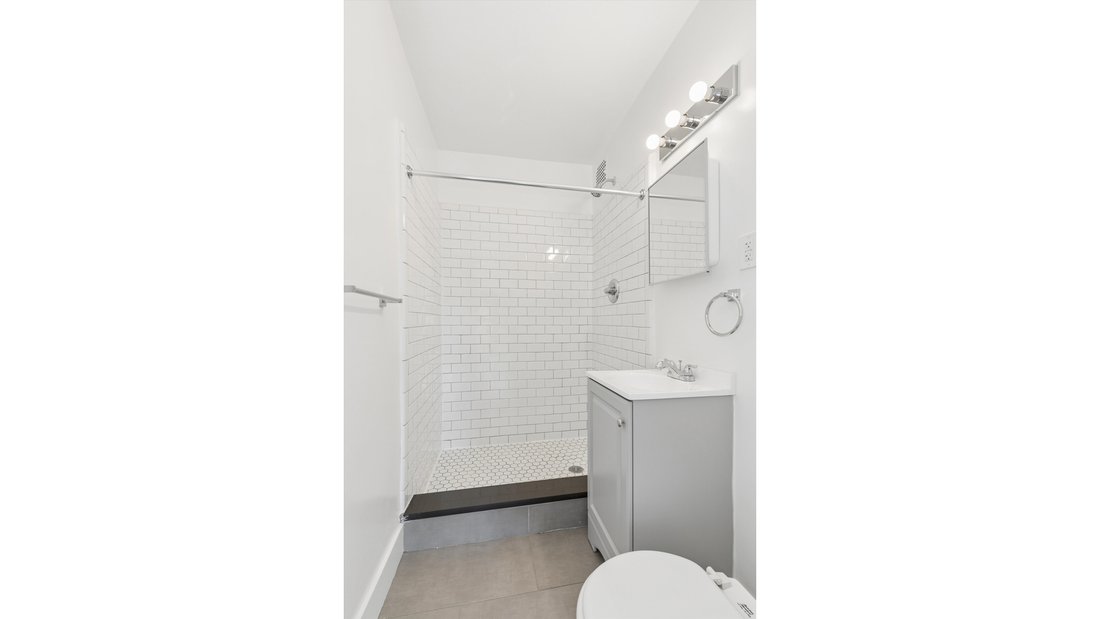 Co Op in New York, New York, United States 5 - 18577766