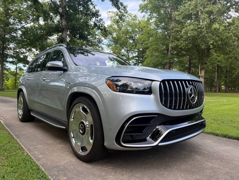 Suv in Glendale, United States 4 - 18620377
