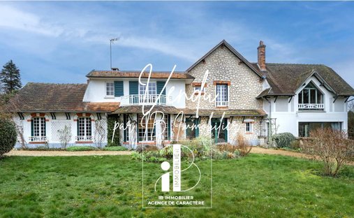 House in Montigny-sur-Loing, Ile-de-France, France 1