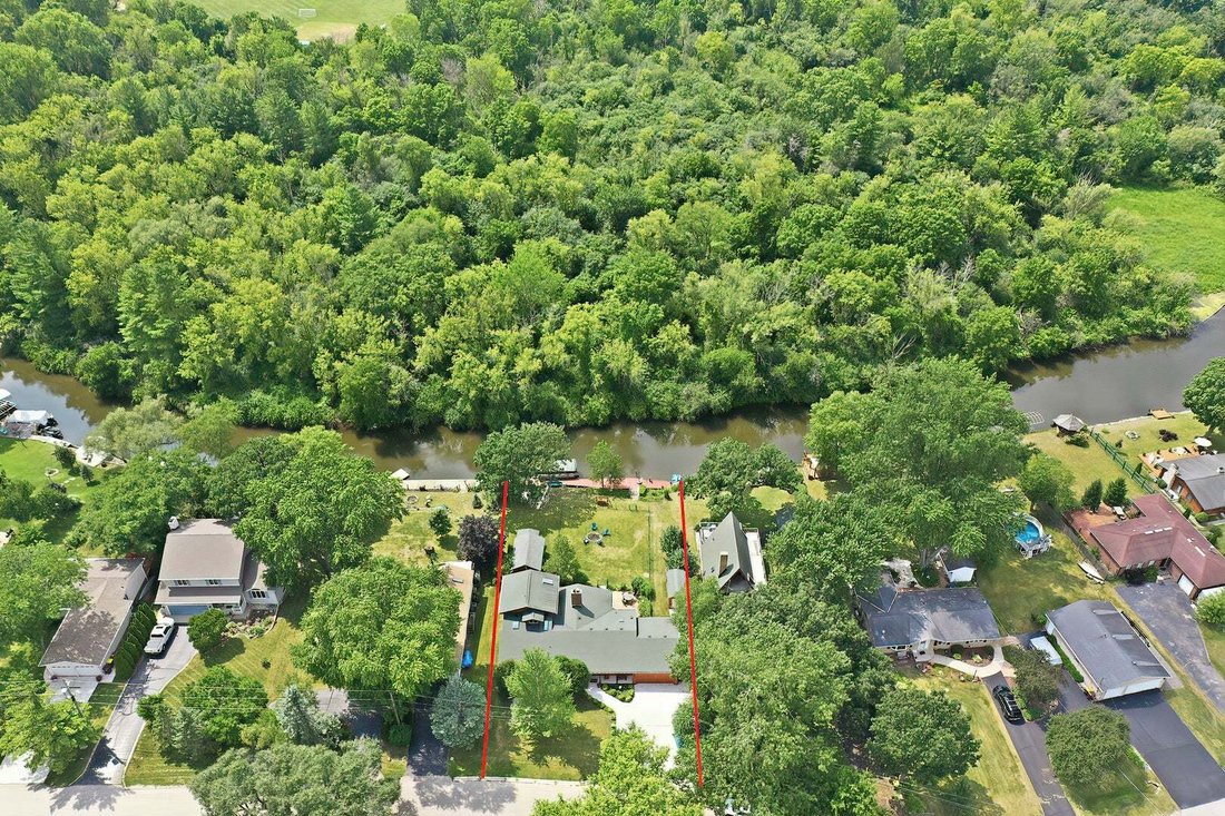 House in Wonder Lake, Illinois, United States 1 - 18620250