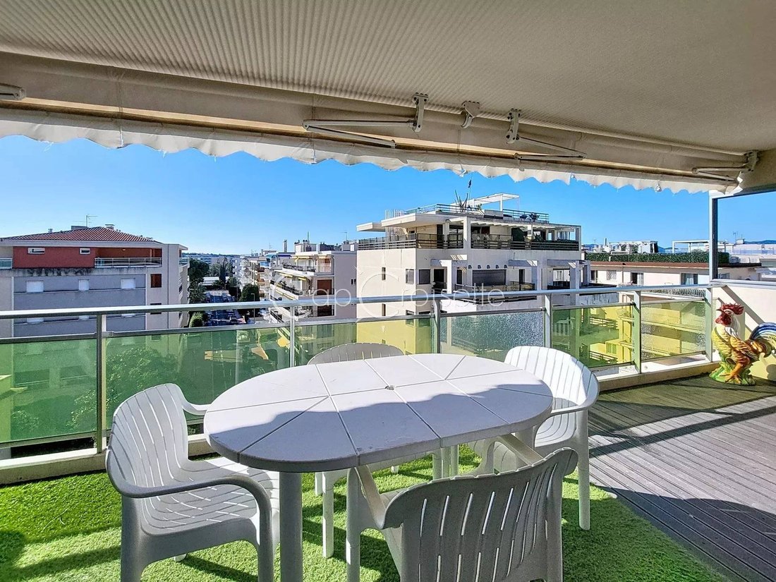Apartment in Cannes, Provence-Alpes-Côte d'Azur, France 2 - 17673441