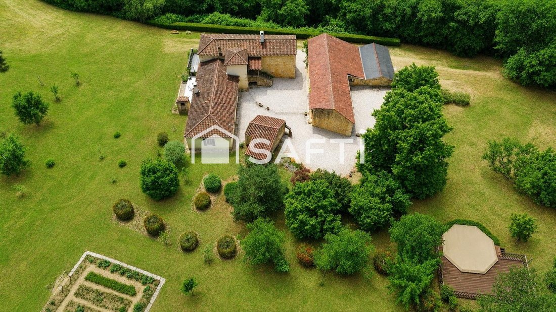 House in Fumel, Nouvelle-Aquitaine, France 1 - 18050674