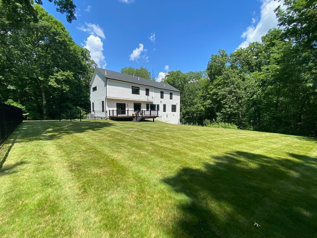House in Hopkinton, Massachusetts, United States 2 - 18618775