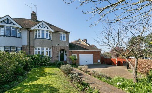 Haus in Molesey, Elmbridge, England 1