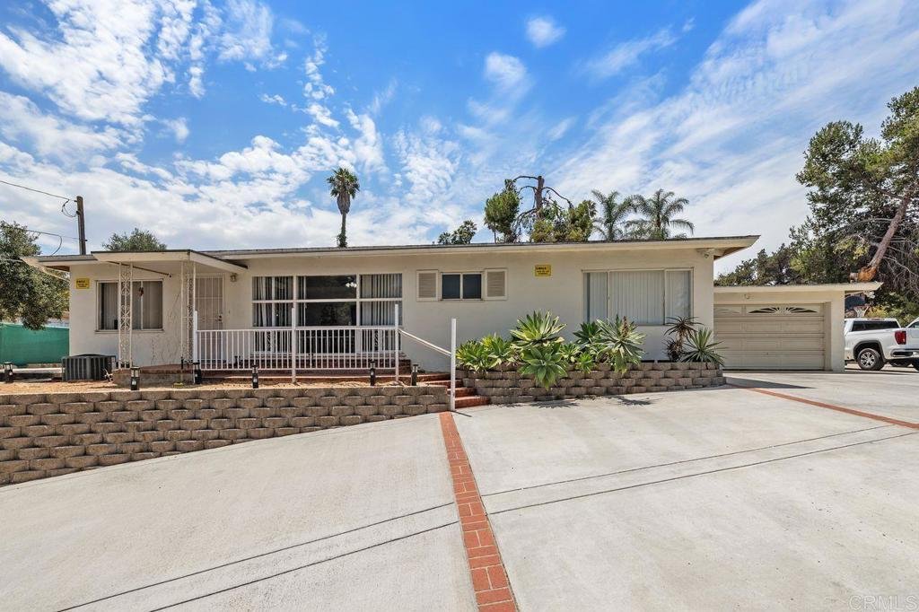 House in La Mesa, California, United States 1 - 18620806
