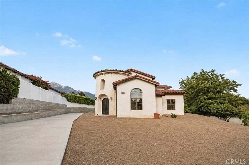 House in Upland, California, United States 2 - 18615624