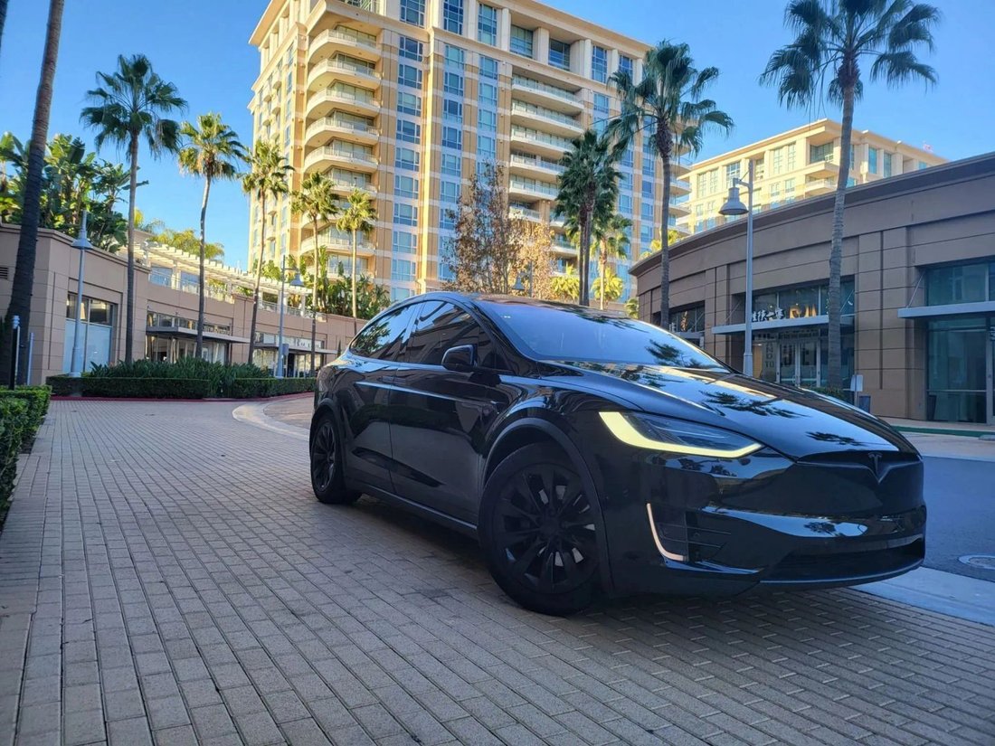Suv in Riverside, CA, United States 3 - 18620533