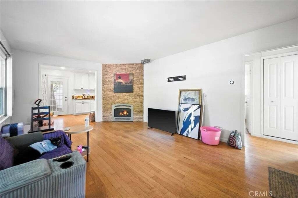 House in Canoga Park, California, United States 3 - 18386676