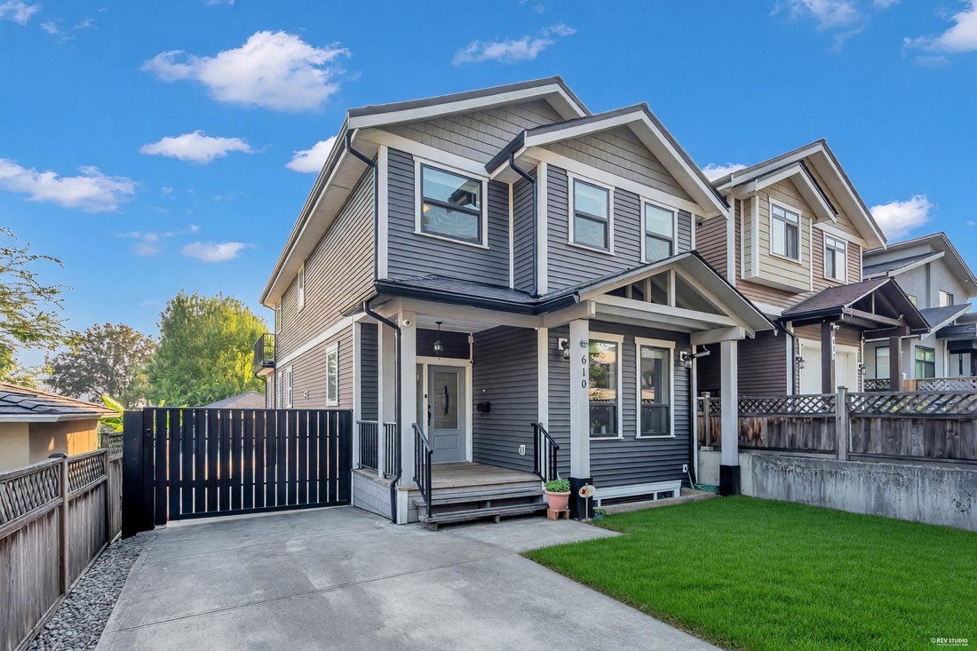 House in New Westminster, British Columbia, Canada 2 - 18619862