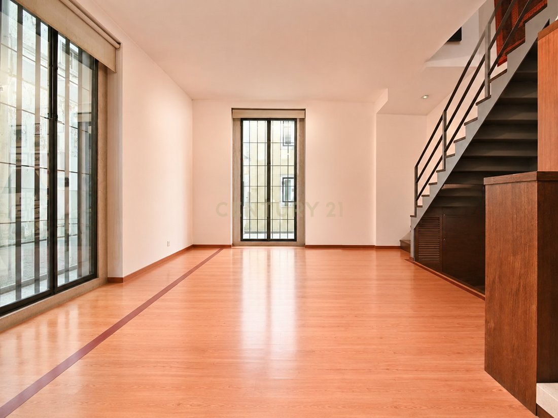 Apartment in Misericordia, Lisbon, Portugal 2 - 18615921
